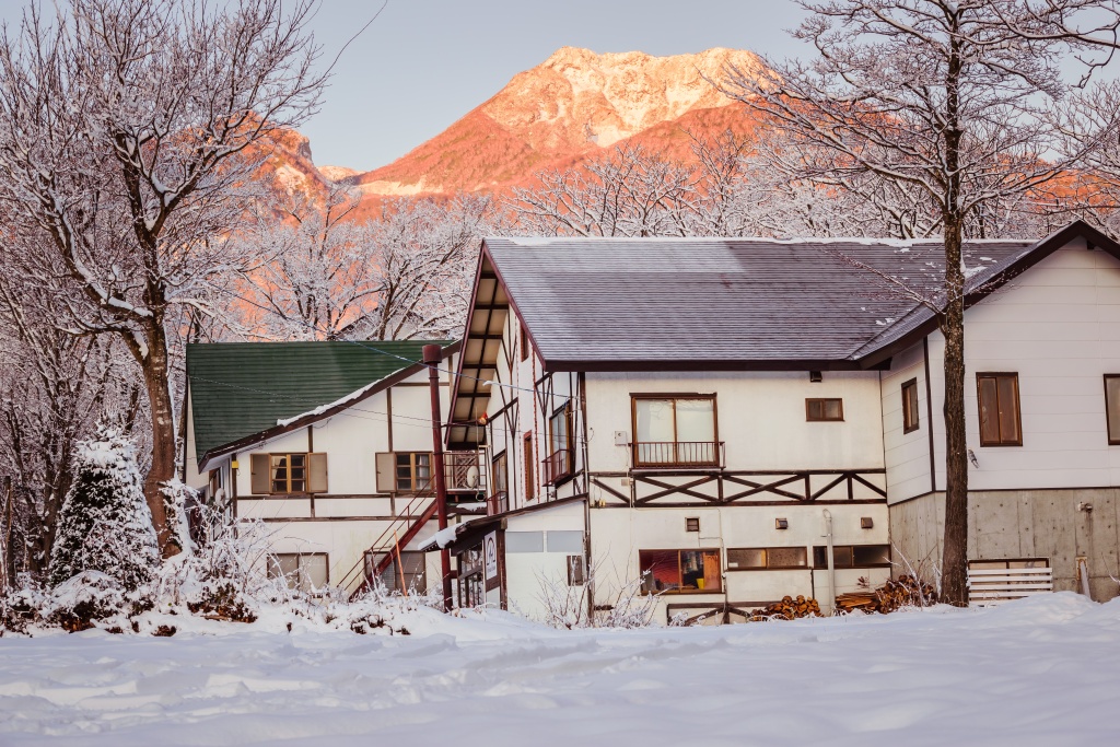 Myoko accommodation, Myoko Hotels, Myoko Kogen Accommodation, myoko house view