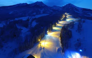 Myoko Snow Report Dec 28 2022. Night Skiing Akakura Onsen